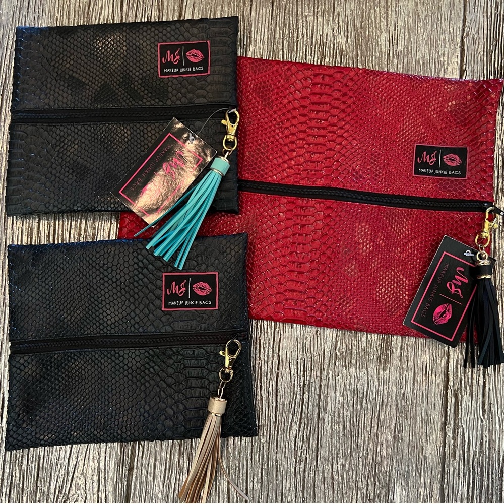⭐️ SET of 3 ~ NEW~ Makeup Junkie Bags ⭐️